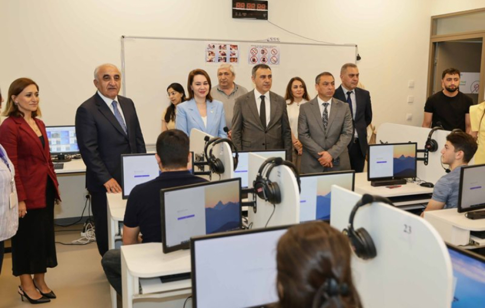 Azərbaycan ali təhsilində ilk: UNEC-də APTIS əsaslı ingilis dili imtahanları təşkil olunub