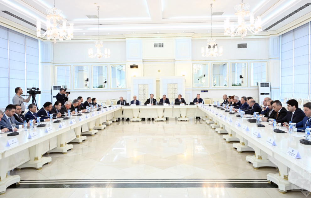 В парламенте состоялись общественные слушания по развитию сельского хозяйства