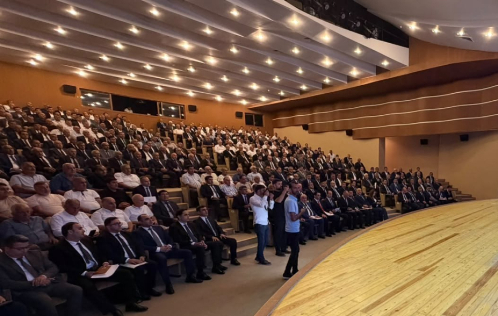 Ağdaşda regional müzakirə: kənd təsərrüfatı, balıqçılıq və akvakulturanın inkişafına dair yeni Dövlət Proqramı müzakirə olunur