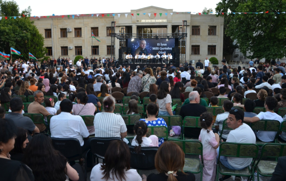 Kürdəmirdə Milli Qurtuluş Gününə həsr olunan konsert təşkil edilib