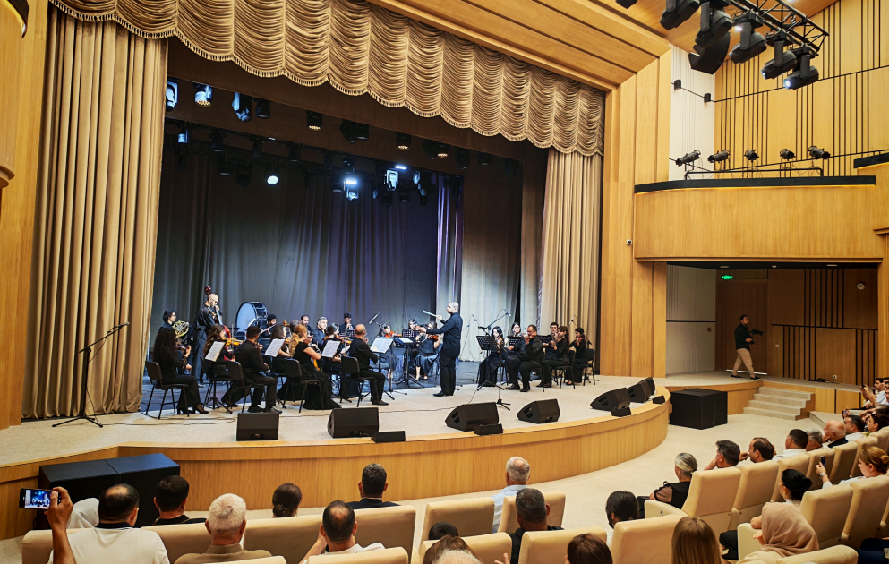 Niyazi adına Dövlət Simfonik Orkestrinin Ağdamda qastrol konserti olub
