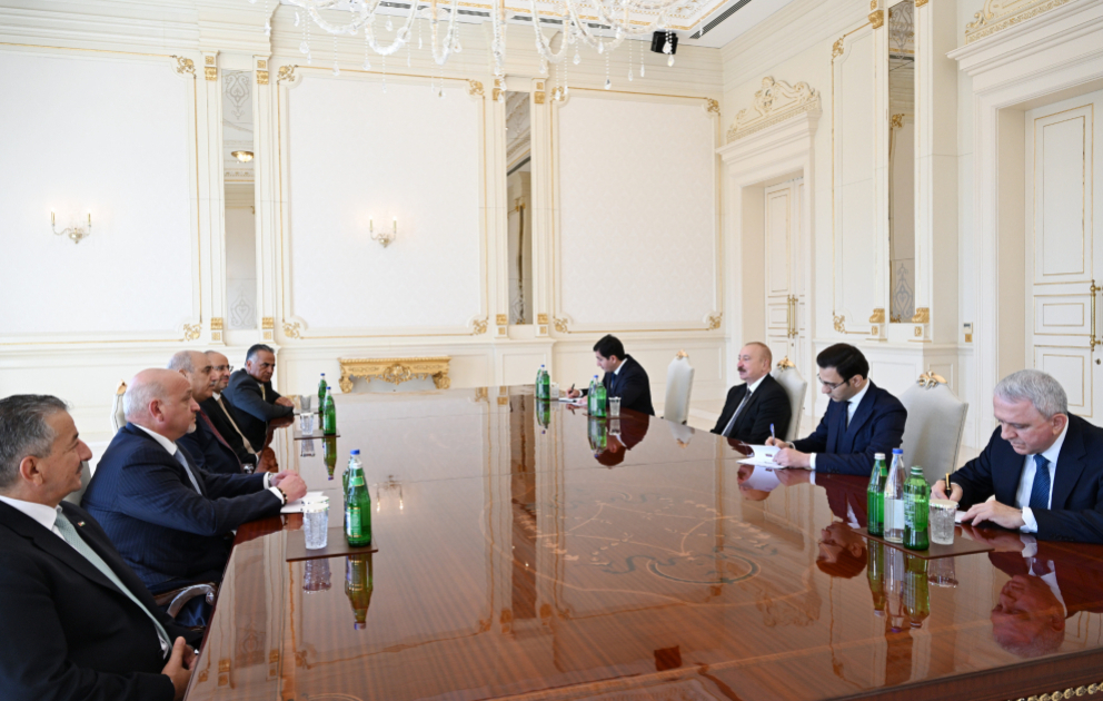 Präsident Ilham Aliyev empfängt Delegation aus dem Repräsentantenhaus des Haschemitischen Königreichs Jordanien