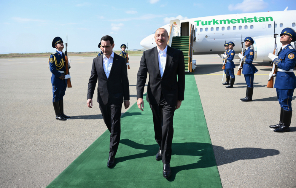 Le président turkmène se déplace dans le district de Fuzouli