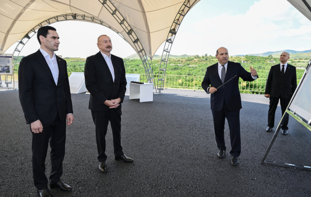Les présidents azerbaïdjanais et turkmène visitent les endroits détruits de Fuzouli
