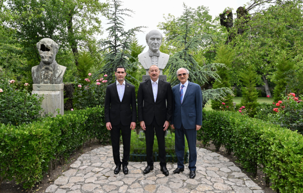 Schuscha: Ilham Aliyev und Serdar Berdimuhamedow besuchen Bulbul-Hausmuseum
