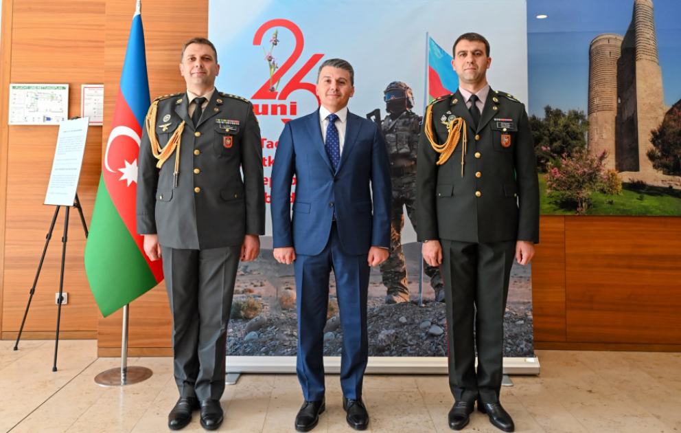 Azərbaycan Silahlı Qüvvələrinin yaradılmasının 108-ci ildönümü Berlində qeyd olunub