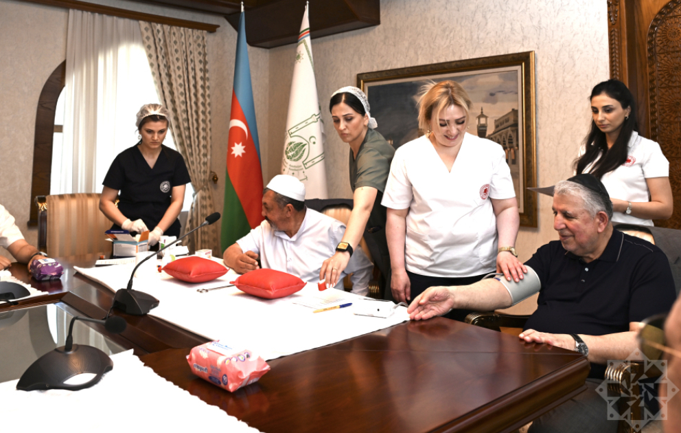 Təzəpir məscidində Aşura günü ilə bağlı qanvermə aksiyası keçirilib