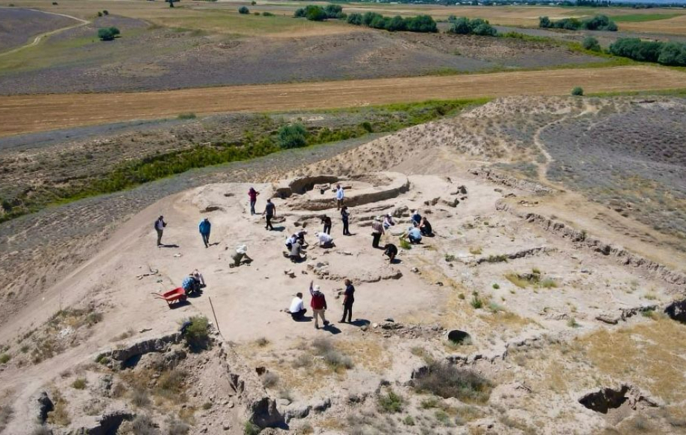 Tavatəpədə aparılan arxeoloji tədqiqatlar qədim məskunlaşma tarixinin yeni səhifələrini üzə çıxarır