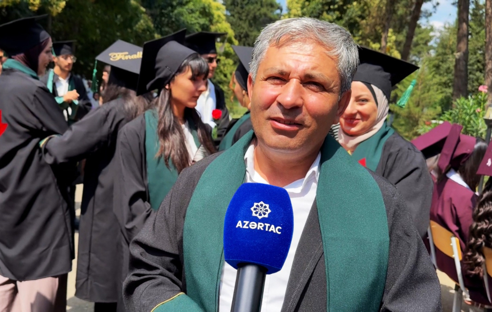 Əlli yaşlı məzun: Qrupda ən yaşlı tələbə olmağımı problem kimi görmürdüm
