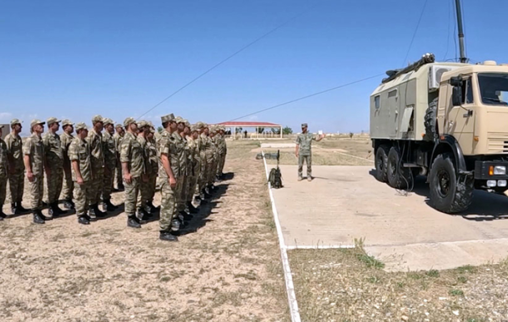 Əlahiddə Ümumqoşun Orduda hərbi vəzifəlilərlə növbəti təlim toplanışı başa çatıb