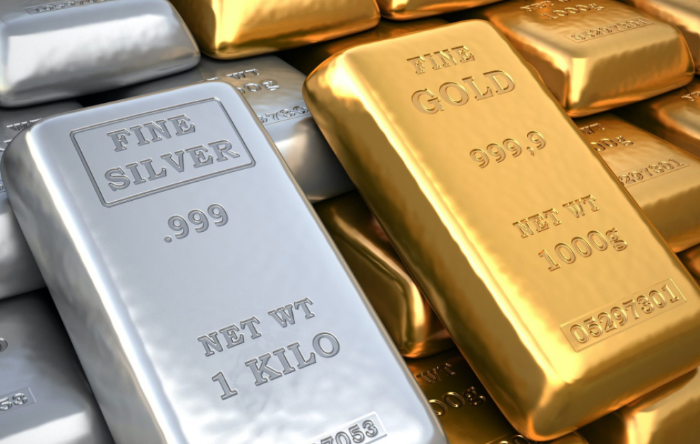 Gold and silver prices decline in global markets
