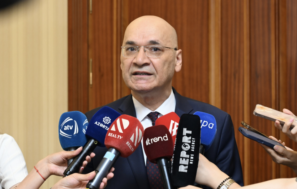 Ekspert: Rəqəmsal inkişafda QHT-lərin və vətəndaş cəmiyyətinin rolu artırılmalıdır