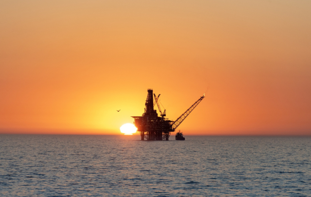 Цена барреля азербайджанской нефти превышает 82 доллара