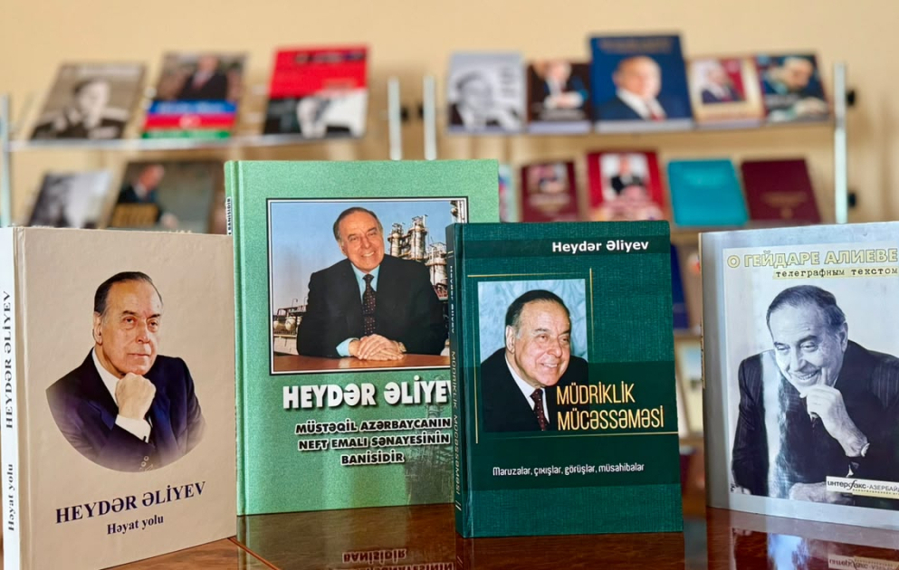 Prezident Kitabxanasında Heydər Əliyevin siyasi hakimiyyətə gəlişinin ildönümü münasibətilə sərgi və videoçarx hazırlanıb