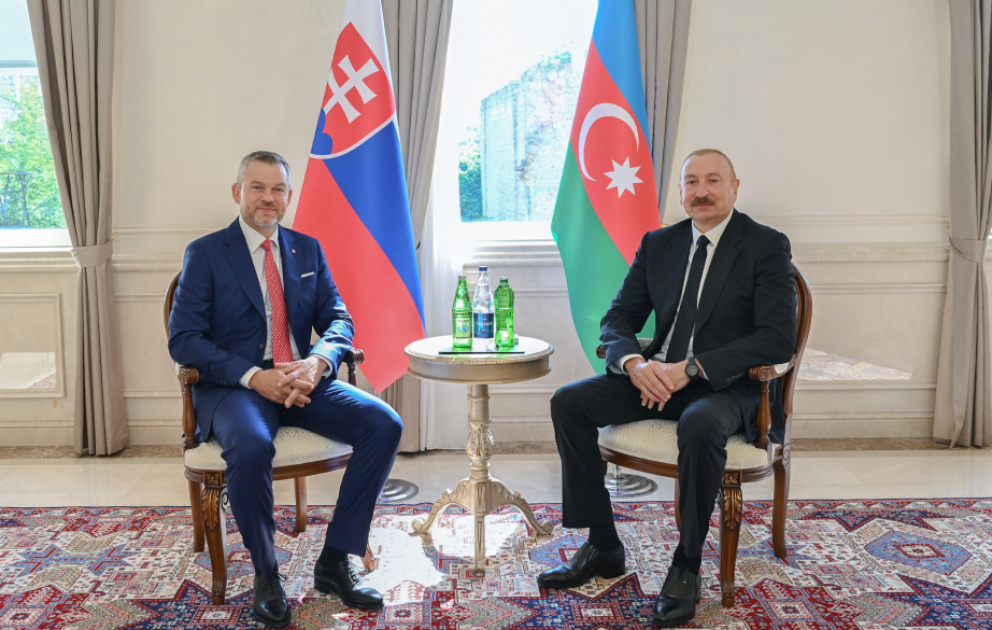 Präsidenten Ilham Aliyev und Peter Pellegrini treffen sich unter vier Augen