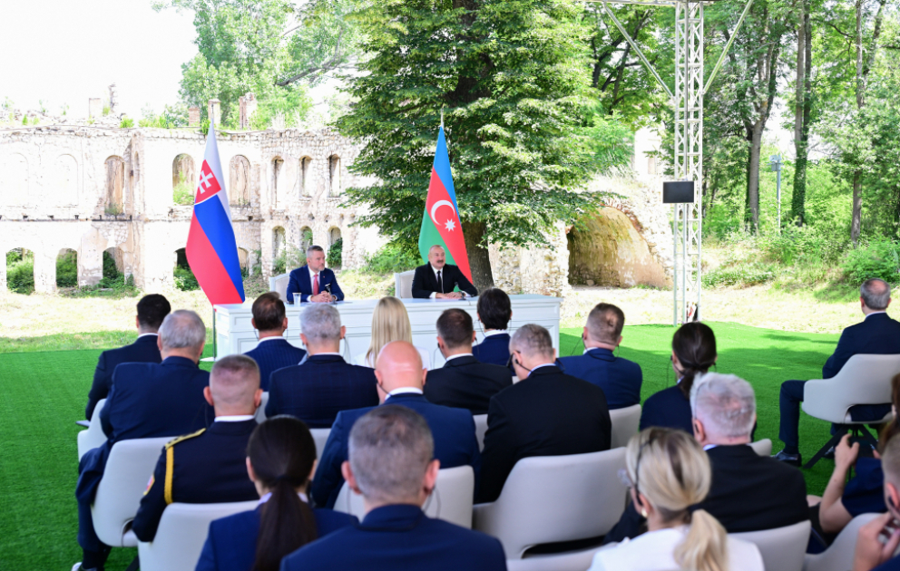 Azərbaycan Prezidenti: Biz çox şadıq ki, Slovakiya Qarabağın bərpasında fəal iştirak edir