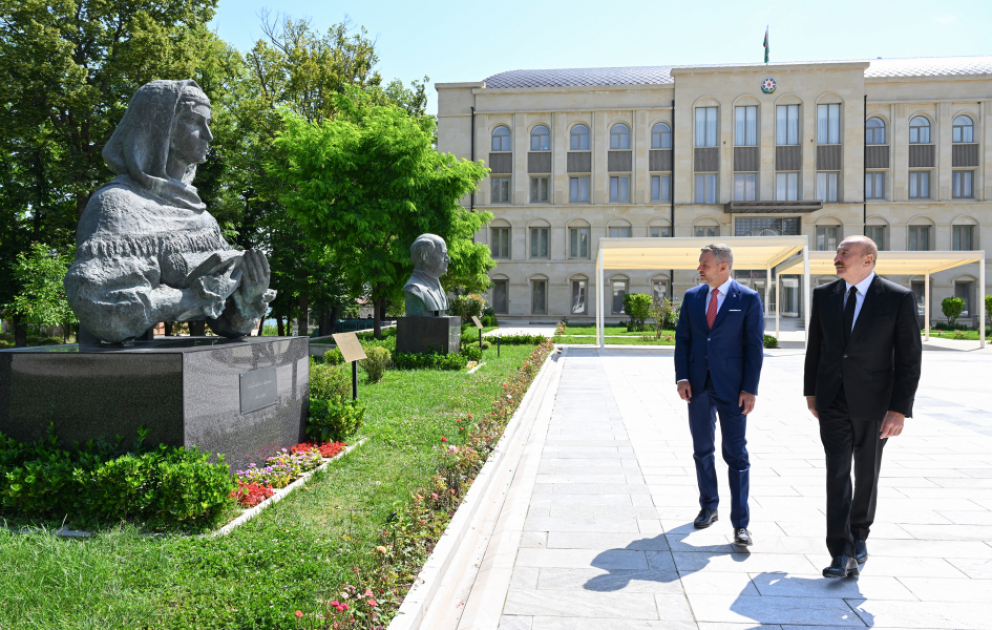 Presidents Ilham Aliyev and Peter Pellegrini viewed bullet-riddled busts of Azerbaijan’s prominent figures in Shusha
