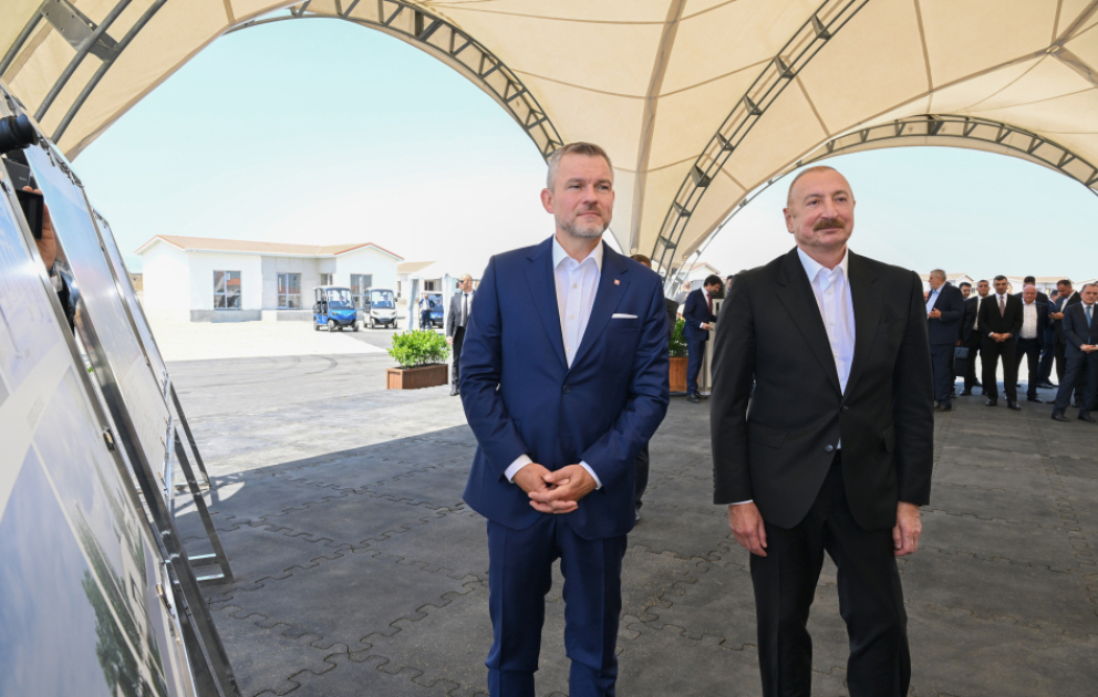 Azərbaycan və Slovakiya prezidentləri Ağdamın Baş Qərvənd kəndində görülən işlərlə tanış olublar