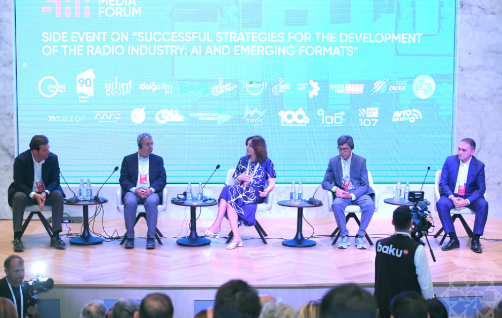 “Radio sənayesinin inkişafı üçün uğurlu həllər: Aİ və yeni formatlar” mövzusu müzakirə olunub