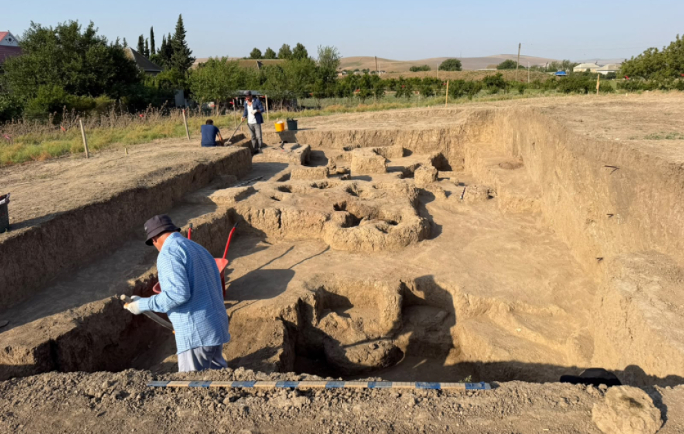 Paşatəpə qədim yaşayış məskənində sənətkarlıq məhəlləsi aşkar edilib