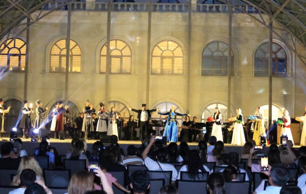 Gəncədə Azərbaycan və Özbəkistan ifaçılarının iştirakı ilə “Dostluq” konserti təşkil olunub