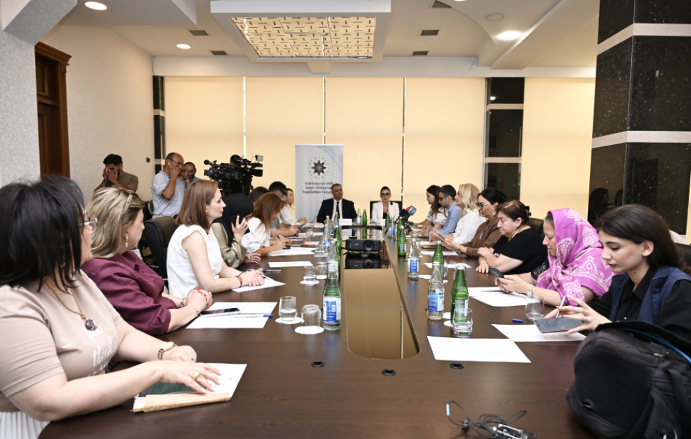 Uşaqların rəqəmsal risklərdən qorunması istiqamətində yeni yanaşmalar İCTİMAİ MÜZAKİRƏ