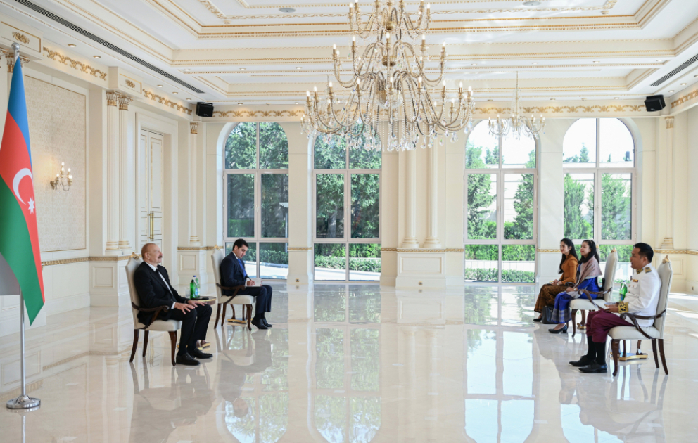 President Ilham Aliyev received credentials of incoming Cambodian ambassador