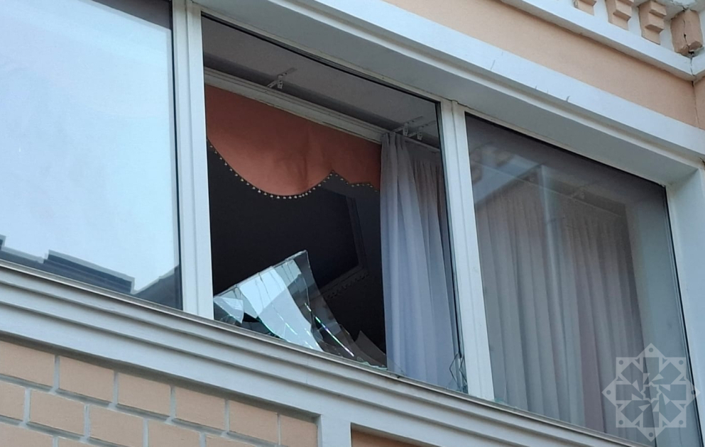 В результате ракетных ударов по Киеву нанесен ущерб посольству Азербайджана в Украине
