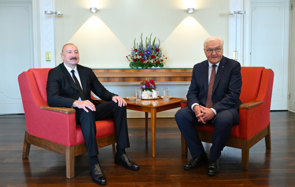 Präsident Ilham Aliyev und Präsident Frank-Walter Steinmeier treffen sich unter vier Augen