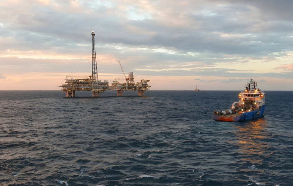 Preis von Azeri Light kostet fast 99 US-Dollar