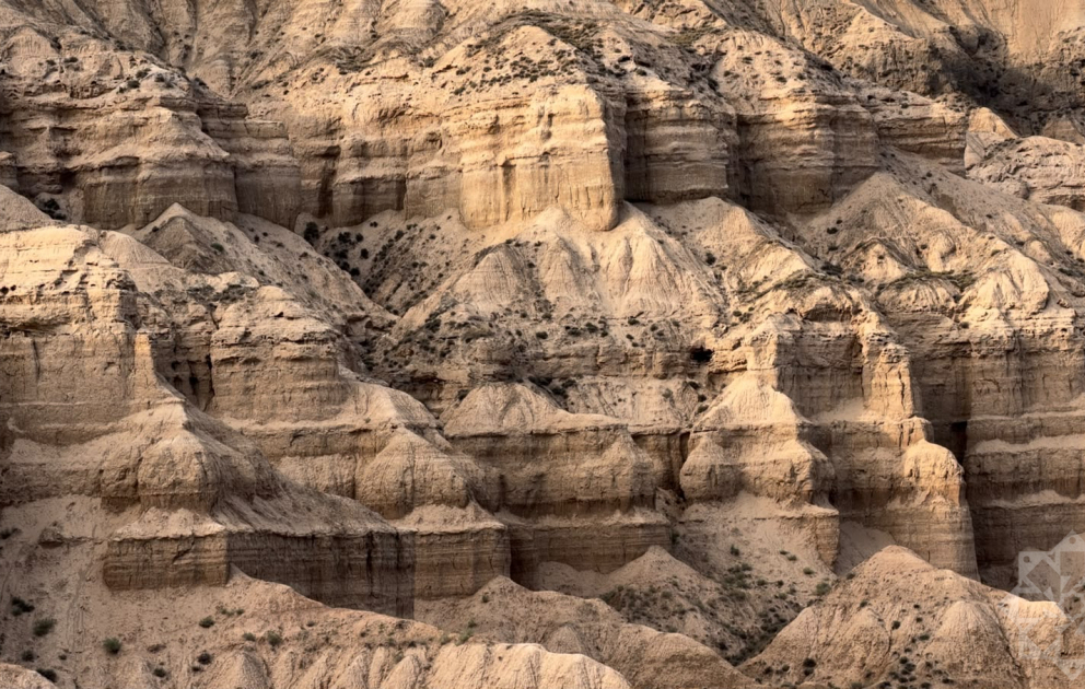 Mysterious canyons of Jeyranchel: A natural wonder shaped by the Kura River