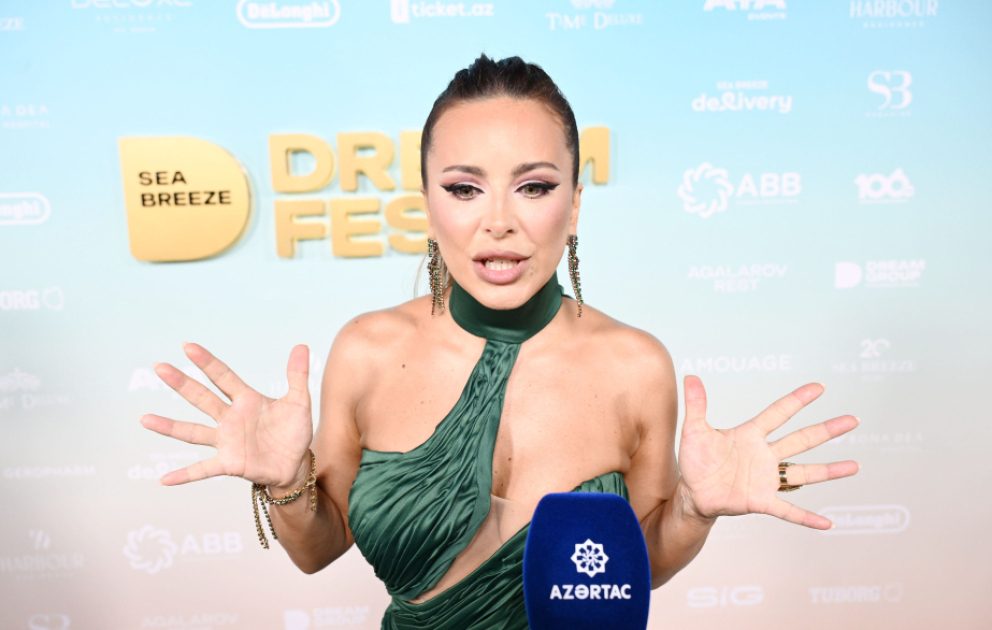Ani Lorak “Dream Fest”də azərbaycanlı dizaynerin libasında səhnəyə çıxacaq
