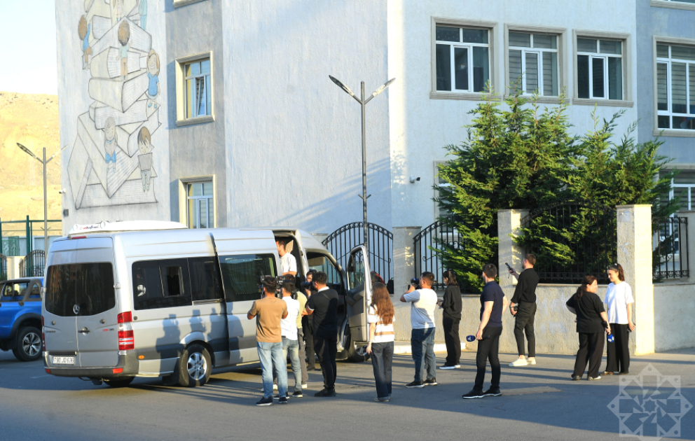 В ряд сел Ходжалы, Агдере и Джебраила отправлены очередные группы переселенцев