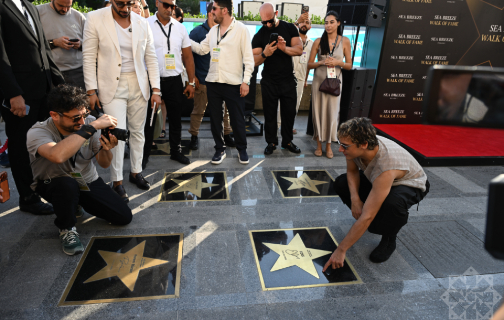 “Sea Breeze Walk of fame” Şöhrət Xiyabanında EDIS və Emre Altuğun adına olan ulduzların açılışı olub