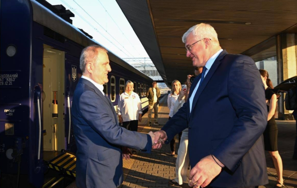 Außenminister Bayramov zu Besuch in der Ukraine
