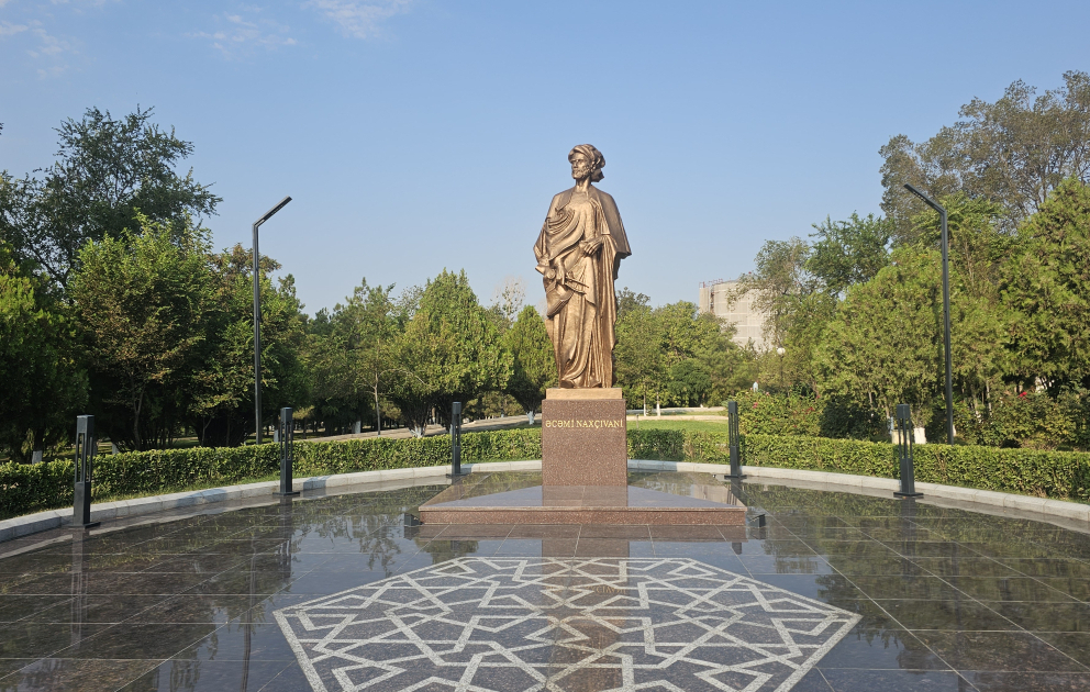 Əcəmi Naxçıvaninin abidəsi – dahi memarın zəngin irsinə ehtiramın ifadəsi