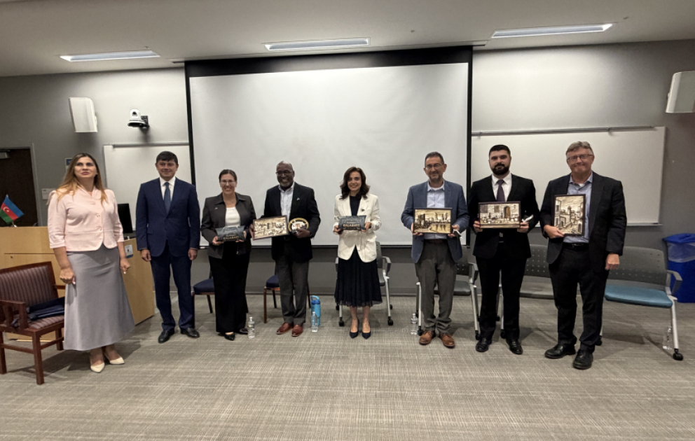 “Sərhədlərarası biliklərin bağlantısı: Tədqiqat və beynəlxalq akademik əməkdaşlıq” - VAŞİNQTONDA KONFRANS