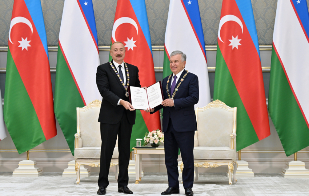 Auszeichnungszeremonie für die Präsidenten Aserbaidschans und Usbekistans in Taschkent