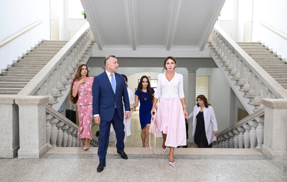Birinci vitse-prezident Mehriban Əliyeva Elmi-Tədqiqat Pediatriya İnstitutunu ziyarət edib