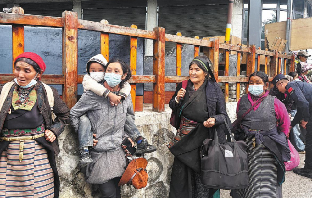 Tibetdə daşqından zərər çəkən sakinlər və turistlər təxliyə edilib