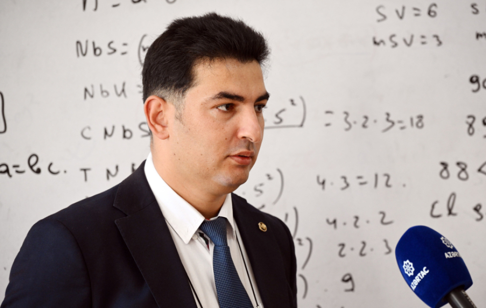 Məftun Əhmədov: Şagirdə hazır cavabı deyil, düşünmə metodunu öyrədirik