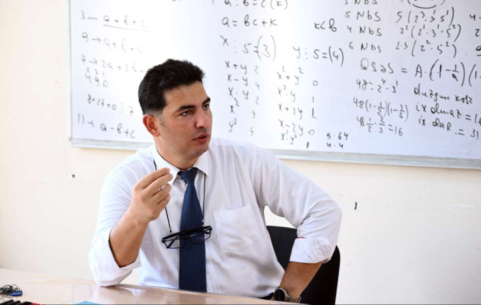Çətin məsələ qarşısında nə etməli? – riyaziyyat müəllimindən şagirdlərə çağırış