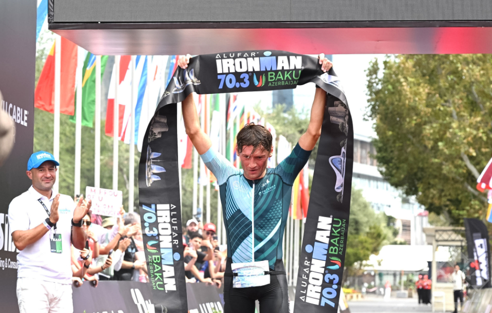 Bakının ev sahibliyi etdiyi “IRONMAN 70.3” triatlon yarışı başlayıb