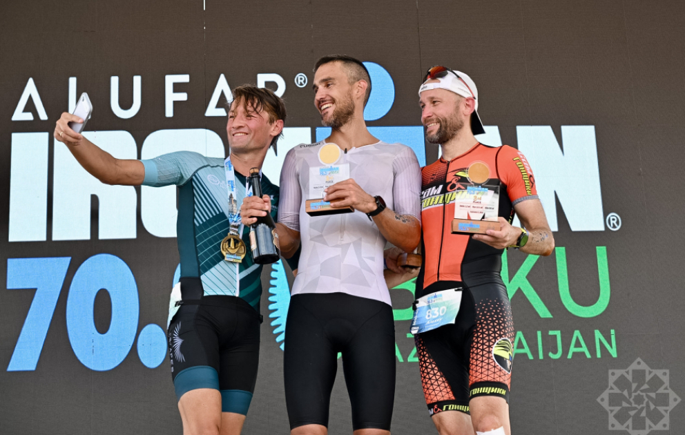 Bakıda keçirilən “IRONMAN 70.3” triatlon yarışının qalibləri mükafatlandırılıb