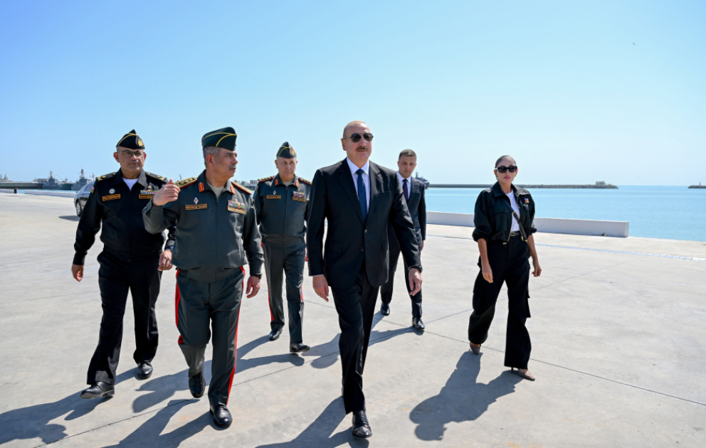 Prezident İlham Əliyev Hərbi Dəniz Qüvvələrində olub