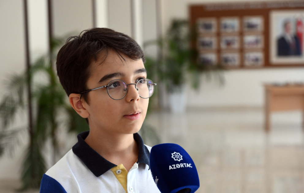 İkiqat bürünc medal qazanan məktəbli: Özümə deyirəm ki, sən bunu bacararsan