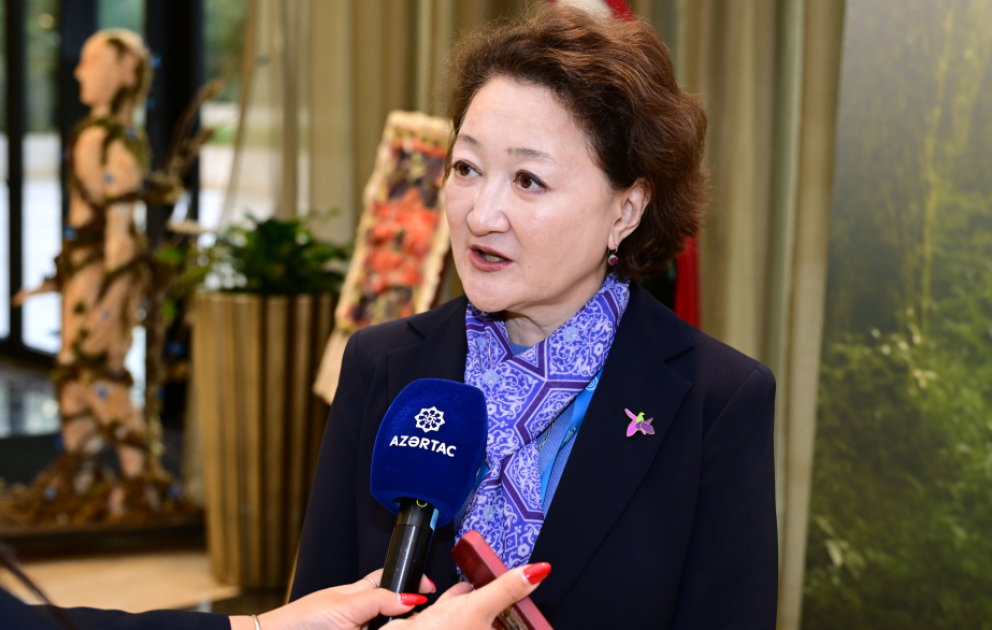 Aktotı Raimkulova: Dayanıqlı Moda Nümayişi sivilizasiyamızın ekoloji məsuliyyətini nümayiş etdirmək üçün düzgün formatdır