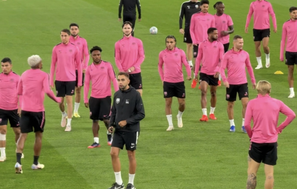 “Sabah” “Mançester Yunayted”lə oyun öncəsi son məşqinə çıxıb