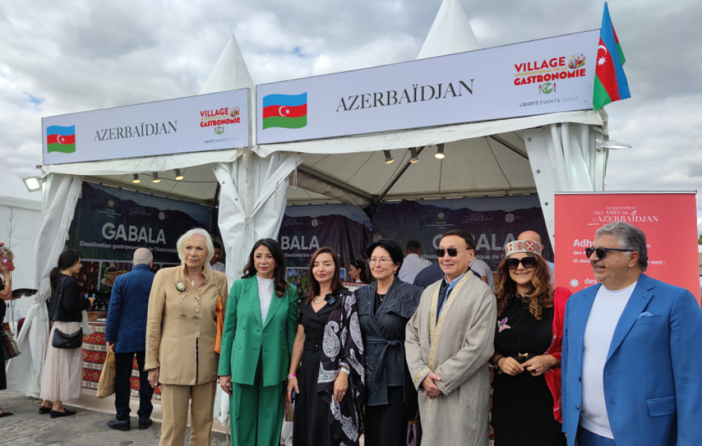 Azərbaycan mətbəxi Parisdə: Milli yeməklər beynəlxalq tədbirdə rəğbət qazanıb