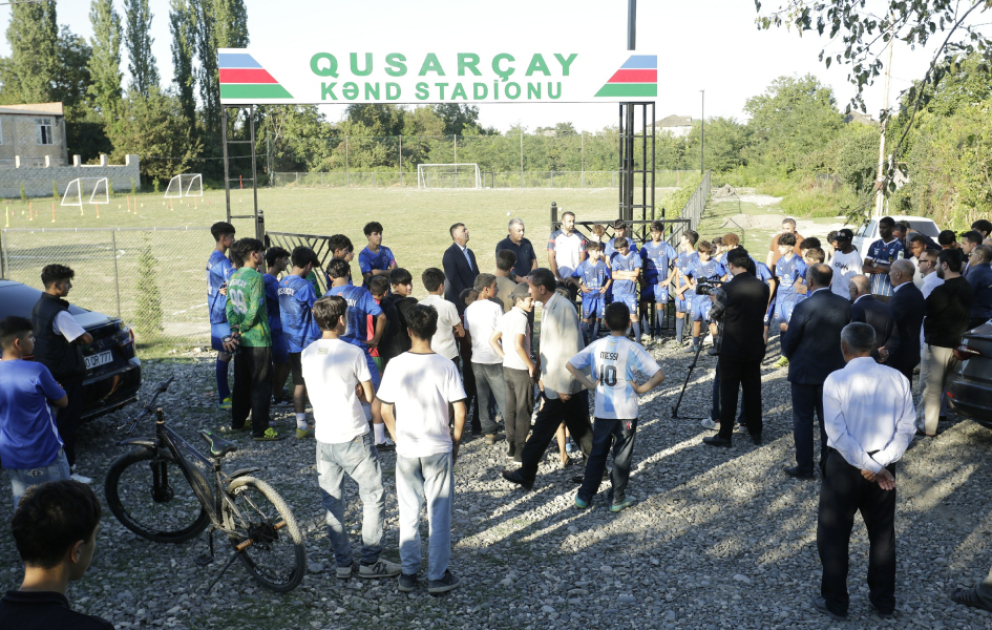 Xaçmazın Qusarçay kəndində yeni futbol meydançası istifadəyə verilib